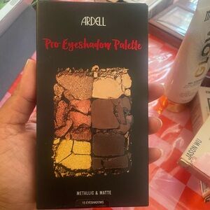 Ardell Pro Eyeshadow Palette - Metallic & Matte
